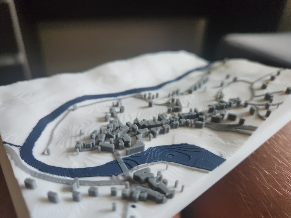 Multicolor 3D printed map generated with Maps3D